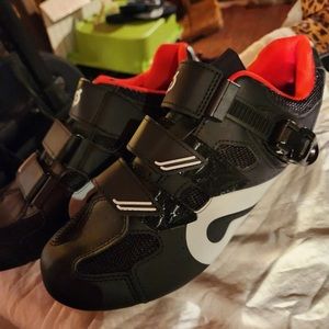 Peleton Cycling Shoes Womens Size 42 (10)